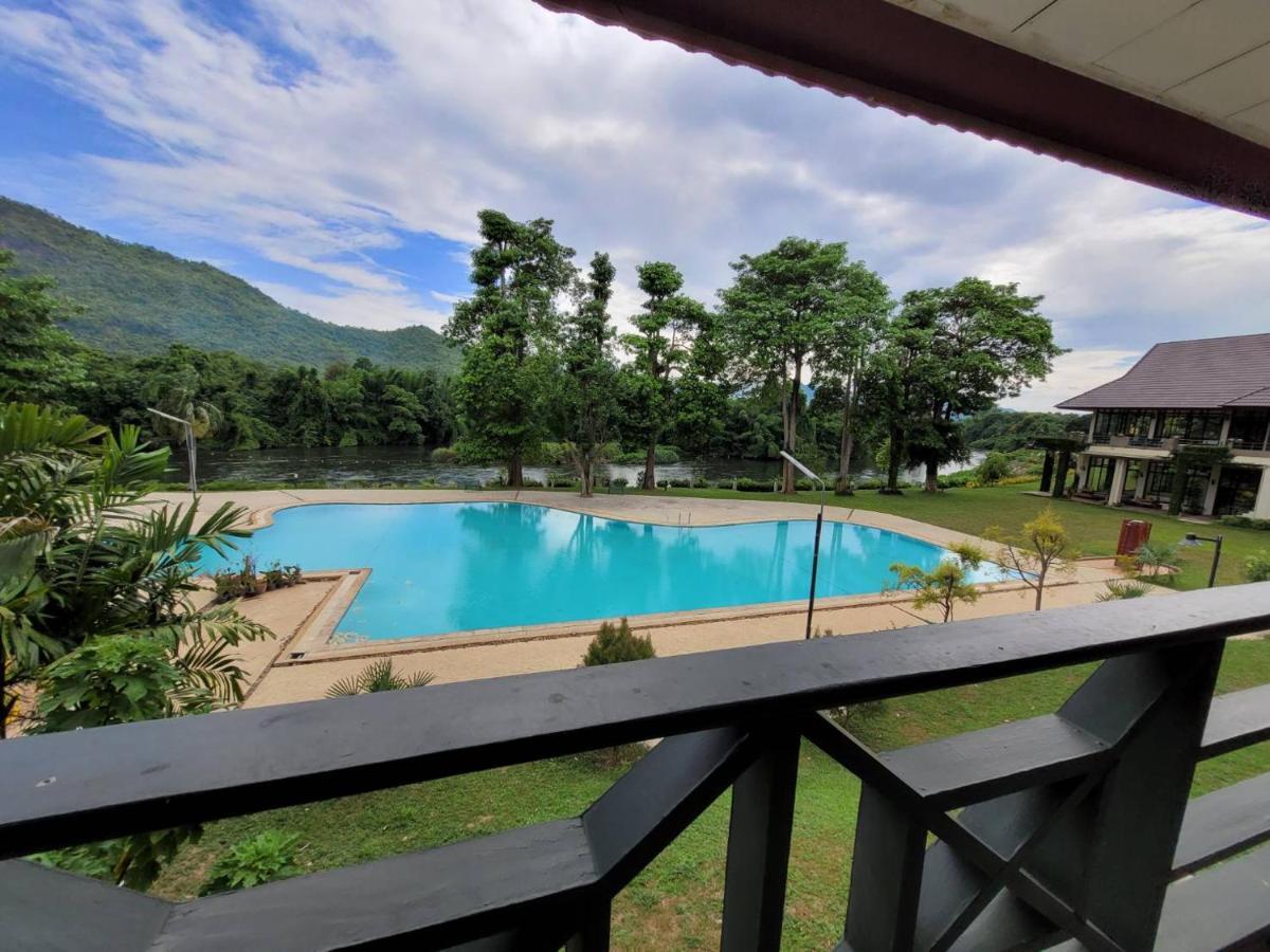 Aekpailin River Kwai Resort Канчанабури Экстерьер фото