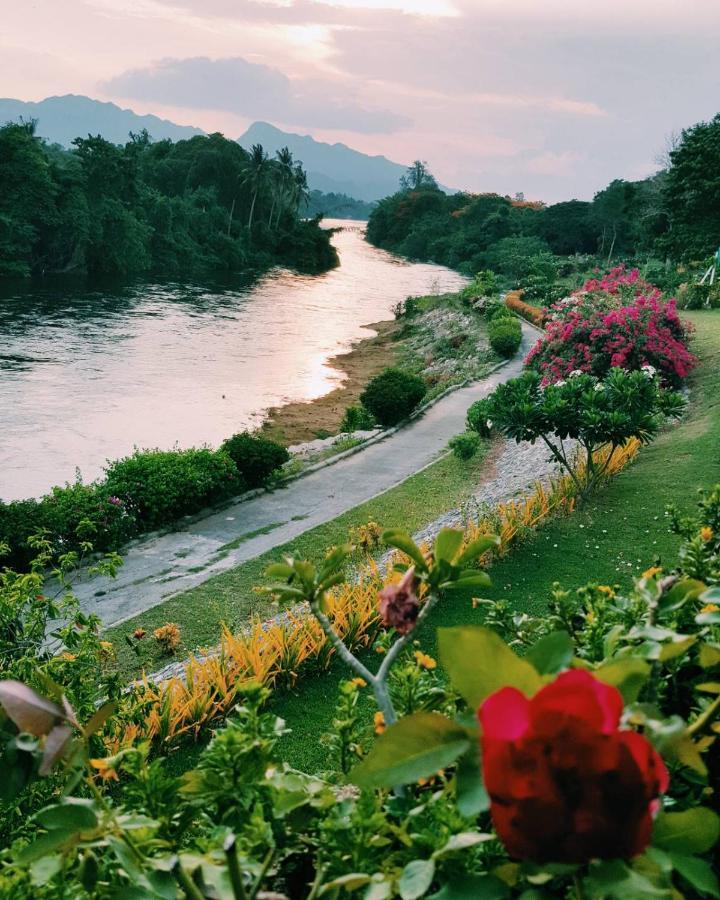 Aekpailin River Kwai Resort Канчанабури Экстерьер фото