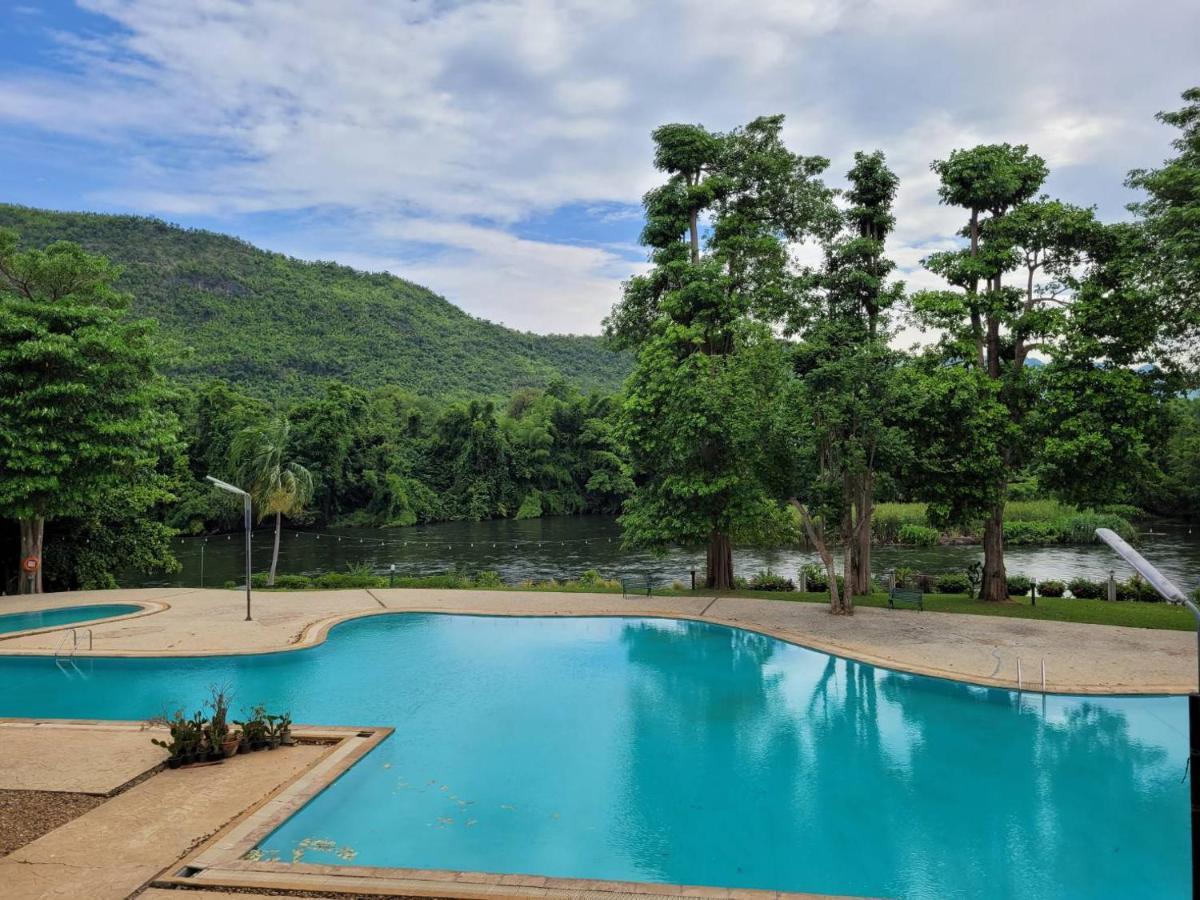 Aekpailin River Kwai Resort Канчанабури Экстерьер фото