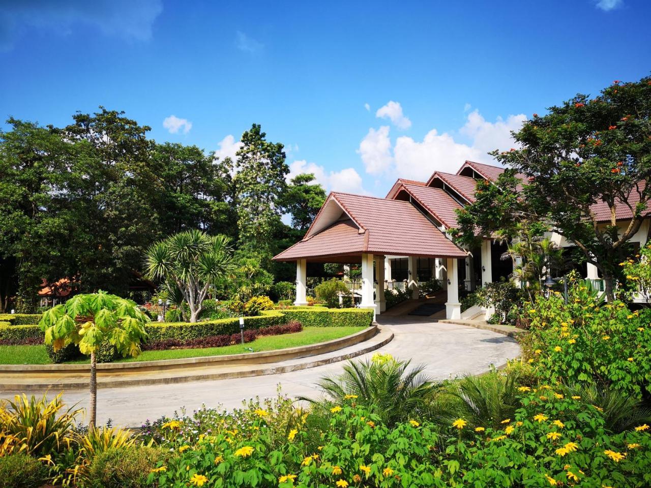 Aekpailin River Kwai Resort Канчанабури Экстерьер фото